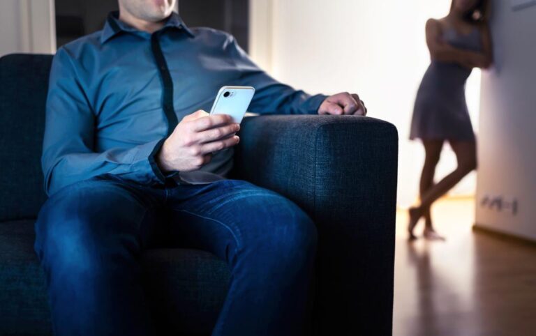 Realistic AI photos reveal what typical cheaters look like - is that you?

